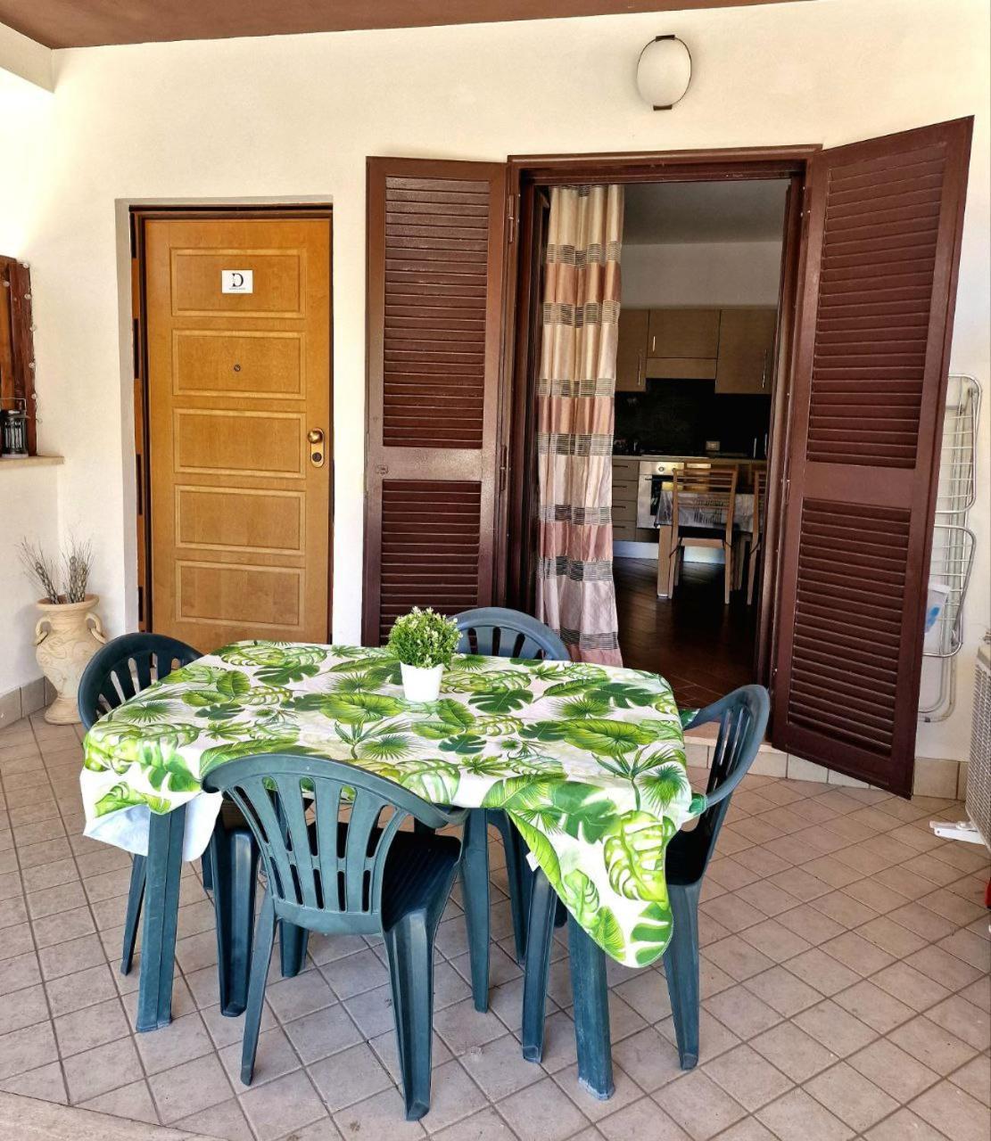Domus Livio, 7 Min Fco Airport, Free Wifi, Garden Apartment, 2 Tv Hd Fiumicino Exterior foto